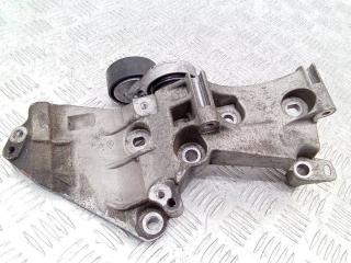 кронштейн генератора Renault Megane 3 поколение 2008, 1.6 л., бензин, МКПП, 8200669494