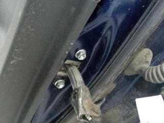 ограничитель открывания двери Toyota Yaris 2 поколение XP90 [рестайлинг] 2010