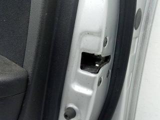 замок двери передней правой Hyundai i30 1 поколение 2008, 813202L030