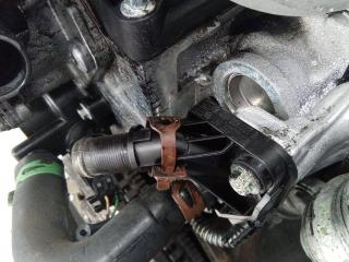 фланец (тройник) системы охлаждения Renault Clio 3 поколение 2009, 1.5 л., дизель, 8200337841