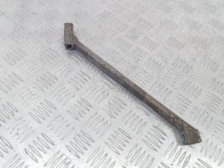 кронштейн генератора Renault Megane 2 поколение 2005, 1.6 л., бензин, МКПП, 8200122051