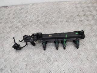 топливная рампа Volkswagen Golf 3 поколение 1997, 1.6 л., бензин, 06A133317A