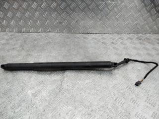 амортизатор крышки багажника (3-5 двери) Kia Sportage 4 поколение 2015, 81770D9100