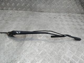 щеткодержатель (поводок стеклоочистителя, дворник) Mercedes-Benz Vito W639 2006, A6398200844