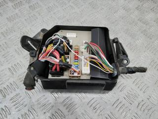 блок предохранителей Renault Clio 3 поколение [рестайлинг] 2011