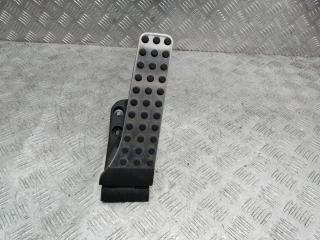 педаль Mercedes-Benz C-Класс W205 [рестайлинг] 2022, A2053000104