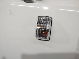 повторитель поворота на крыле Isuzu Elf 6 поколение [2-й рестайлинг] 2022