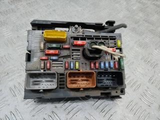 блок предохранителей Peugeot 5008 1 поколение 2011, R02, 9675877980