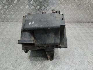 корпус воздушного фильтра Volkswagen Transporter T4 1996, 074129607