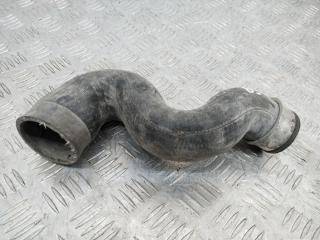 патрубок интеркулера Volkswagen Passat B5 2001