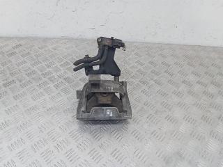 подушка крепления двигателя Audi Q3 8U 2011, 5N0199262F