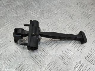 ограничитель открывания двери Chevrolet TrailBlazer 3 поколение 2023