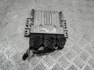 блок управления двигателем Renault Duster 1 поколение 2014, 1.5 л., дизель, 237104454R
