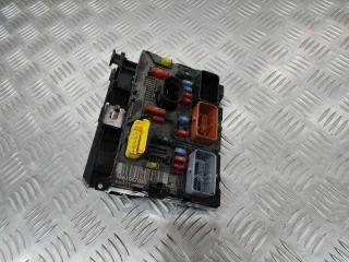блок предохранителей Peugeot 307 1 поколение [рестайлинг] 2005, L11, 9661087080