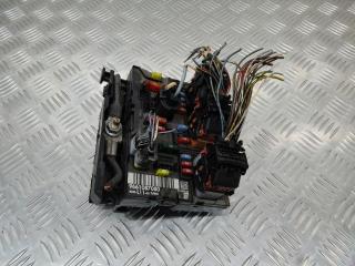 блок предохранителей Peugeot 307 1 поколение [рестайлинг] 2005, L11, 9661087080