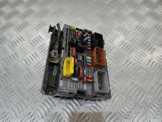 блок предохранителей Citroen C5 2 поколение 2010, 9667044980, R02