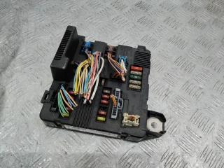 блок предохранителей Renault Megane 2 поколение 2006, 8200306033B