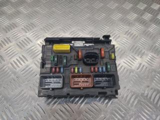 блок предохранителей Peugeot 307 1 поколение [рестайлинг] 2005, L04, 9659741880