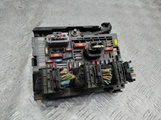 блок предохранителей Citroen C5 2 поколение 2010, 9667044980, R02