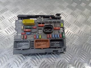 блок предохранителей Citroen C5 2 поколение 2010, 9667044980, R02