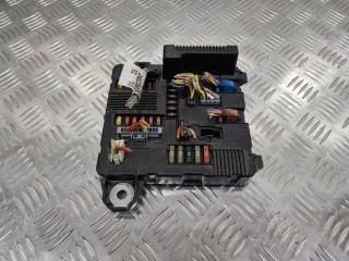 блок предохранителей Renault Megane 2 поколение 2003, 8200306032