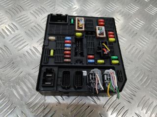 блок предохранителей Renault Scenic 3 поколение 2011, 284B64544R