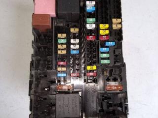 блок предохранителей Renault Laguna 3 поколение 2011, 8200393836D