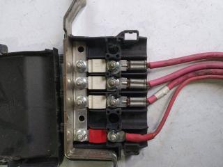 блок предохранителей Renault Scenic 3 поколение 2010, 243170003R