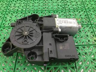 моторчик стеклоподъемника передний правый Renault Megane 3 поколение 2013, 807301396R