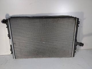 радиатор (основной) Volkswagen Golf 6 поколение 2011, 1.6 л., дизель, 1K0121251DD