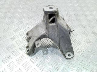 кронштейн двигателя Audi A4 B7 2009, 8K0199308