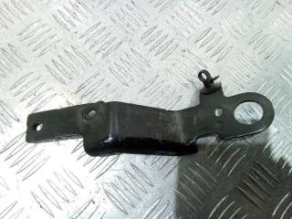 кронштейн двигателя Nissan Qashqai 2 поколение [рестайлинг] 2017, 1.5 л., дизель, 8201013534