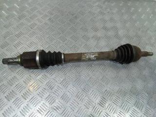 полуось передняя левая (приводной вал, ШРУС) Renault Megane 2 поколение 2006, 1.6 л., бензин, минивэн, 8200326094