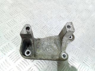 кронштейн КПП Peugeot 407 1 поколение 2006, 2.7 л., дизель, 326V97