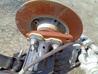 кулак задний правый Opel Crossland X 1 поколение 2018