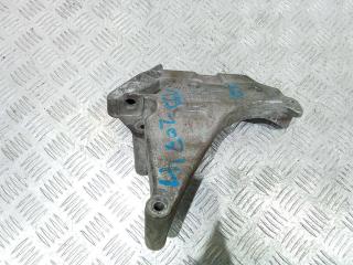 кронштейн двигателя Audi A3 8P [2-й рестайлинг] 2009, 1.6 л., дизель, МКПП, 03L199207
