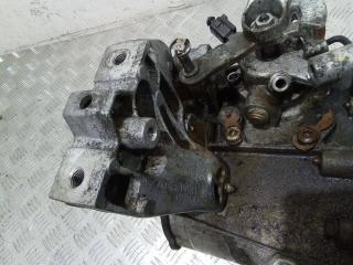 кронштейн КПП Volkswagen Golf 5 поколение 2009, 1.6 л., дизель, МКПП, 1K0199117A