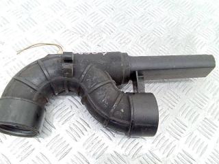 патрубок воздушного фильтра Renault Clio 1 поколение [рестайлинг] 1998, 1.4 л., бензин, МКПП, 7700869503