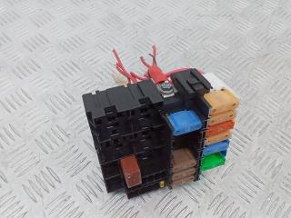 блок предохранителей Renault Laguna 3 поколение 2011, 1.5 л., дизель, МКПП, 8200528467