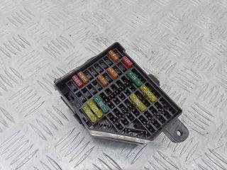 блок предохранителей Volkswagen Passat B6 2005, 3C0880204C