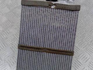 радиатор отопителя (печки) Audi A4 B8 [рестайлинг] 2015, M1888006