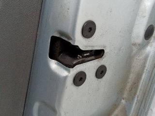 замок двери задней правой Renault Kangoo 2 поколение 2010