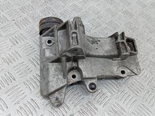 кронштейн генератора Renault Megane 3 поколение 2009, 1.4 л., бензин, 11710XHG2X