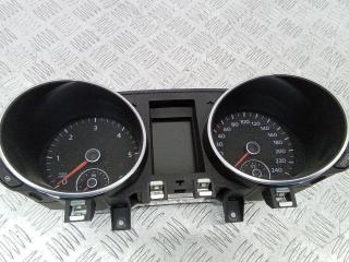 щиток приборов (приборная панель) Volkswagen Golf 6 поколение 2011, 5K0920871A