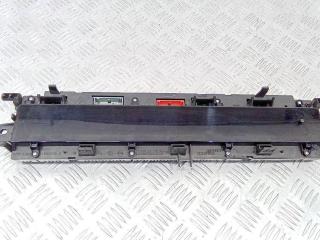 щиток приборов (приборная панель) Renault Scenic 2 поколение [рестайлинг] 2007, 8200704463