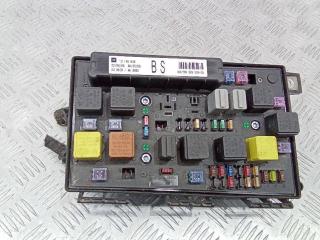 блок предохранителей Opel Astra G 2004, 13145039