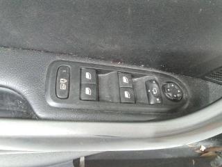 блок управления стеклоподъемниками Peugeot 308 T7 2008