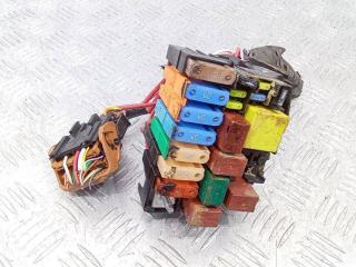 блок предохранителей Renault Twingo 1 поколение [3-й рестайлинг] 2010, 8200623061