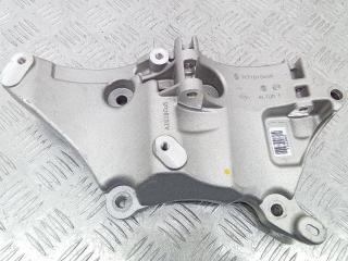 кронштейн генератора Renault Duster 2 поколение 2022, 2.0 л., бензин, МКПП, 117104555R