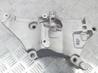 кронштейн генератора Renault Duster 2 поколение 2022, 2.0 л., бензин, МКПП, 117104555R